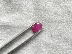 Unknown Certified 3.66 Carats Mozambique Ruby Oval Faceted Cutstone No Heat Natural Gem 10 Unknown Certified 3.66 Carats Mozambique Ruby Oval Faceted Cutstone No Heat Natural Gem -Mode Bijouterie Magasin IMG 4525 master