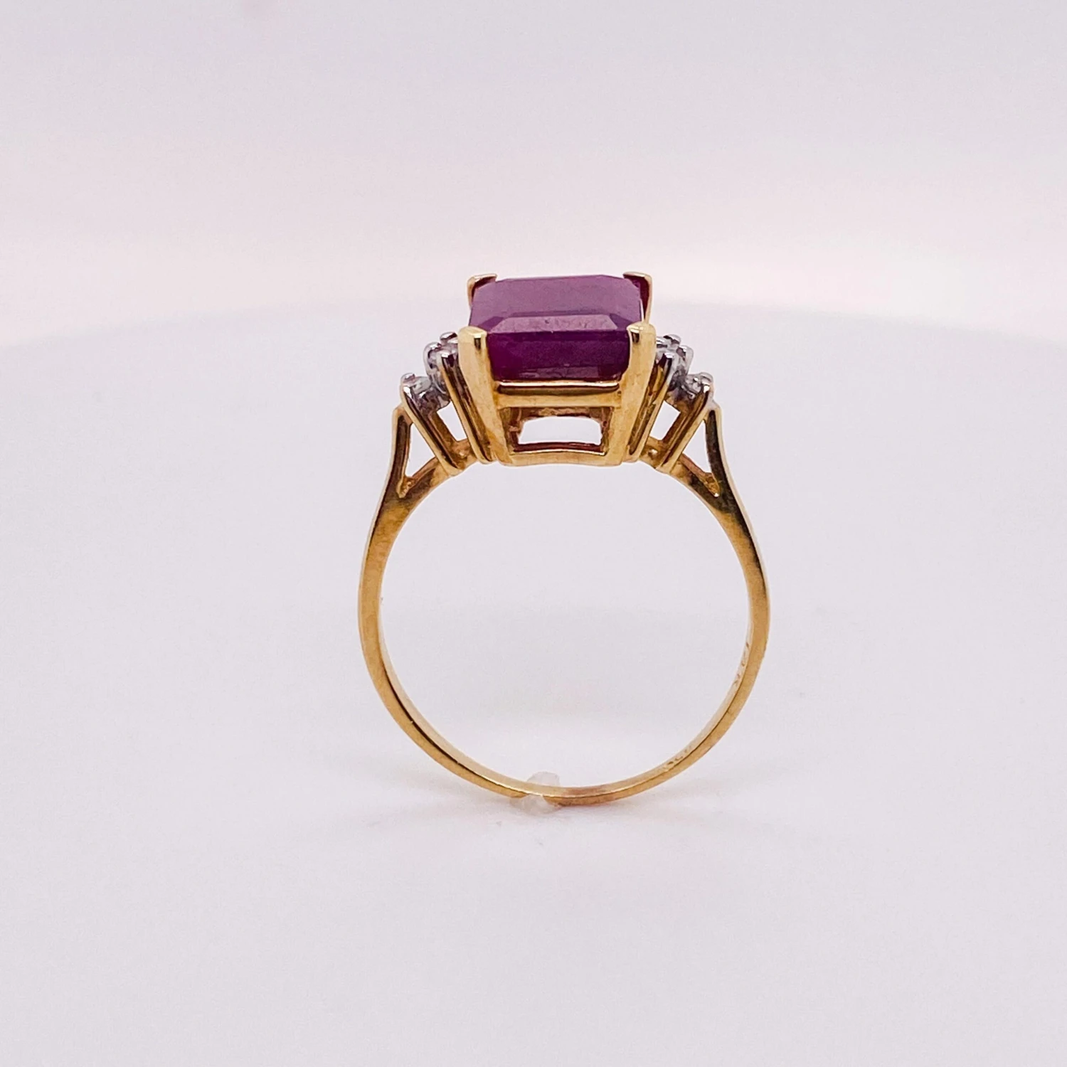 Emerald Cut Ruby And Diamond Ring 4.40 Carat Ruby In 14k Yellow Gold 6 Emerald Cut Ruby And Diamond Ring 4.40 Carat Ruby In 14k Yellow Gold – Image 4