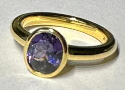 Purple Spinel Ring Set In 14 Karat Gold -Mode Bijouterie Magasin IMG 5084 master