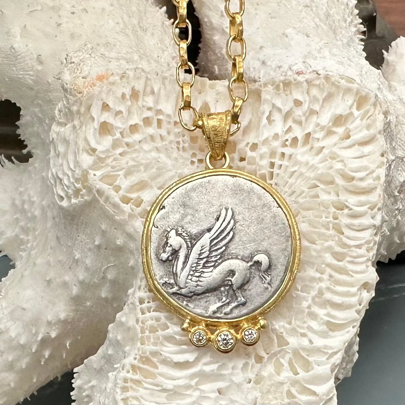 Ancient Greek 4th Century Bc Corinth Pegasus Coin Diamonds 18k Gold Pendant 4 Ancient Greek 4th Century Bc Corinth Pegasus Coin Diamonds 18k Gold Pendant – Image 2