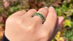 Unknown Vivid Green Diamond Eternity Ring 5 Carats Total 18K Gold -Mode Bijouterie Magasin IMG 7039 master