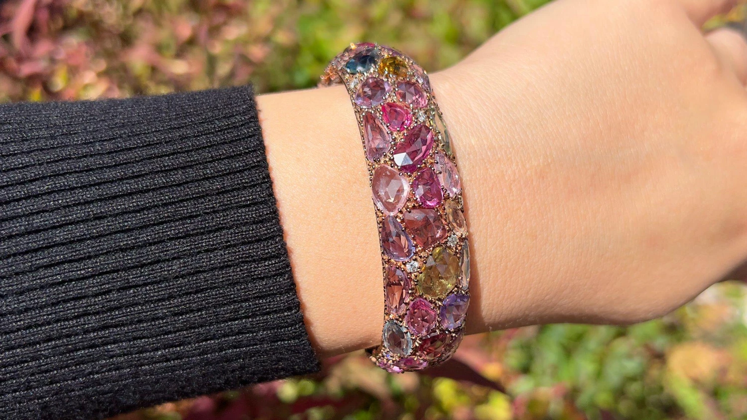 Unknown Fancy Color Sapphire Bracelet With Diamonds 98 Carats Total 18K Gold 7 Unknown Fancy Color Sapphire Bracelet With Diamonds 98 Carats Total 18K Gold – Image 5