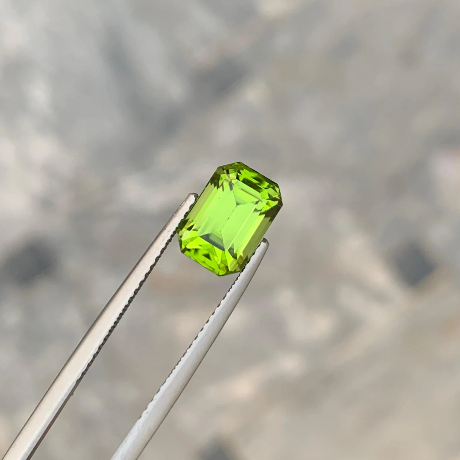 Unknown 3.30 Carat Apple Green Loose Peridot From Pakistan With Emerald Shape 5 Unknown 3.30 Carat Apple Green Loose Peridot From Pakistan With Emerald Shape – Image 3