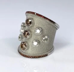 Georgios Collections 18 Karat White Gold And White And Brown Diamond Wide Ring 27 Georgios Collections 18 Karat White Gold And White And Brown Diamond Wide Ring -Mode Bijouterie Magasin IMG 8146 copy master