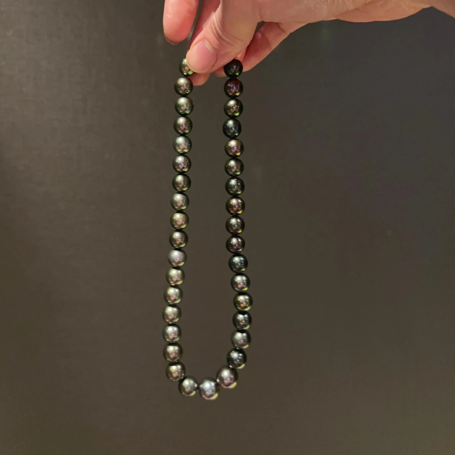 Eostre Black Tahitian Pearl Strand Necklace With 18K Clasp 4 Eostre Black Tahitian Pearl Strand Necklace With 18K Clasp – Image 2