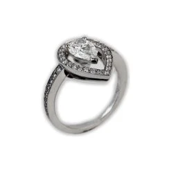 Fred Of Paris Platinum GIA Pear Diamond Ring -Mode Bijouterie Magasin IMG 8714 master