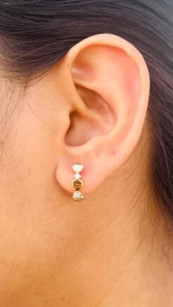 Dainty Love Heart Diamond Huggie Hoop Earrings In 14Karat Solid Yellow Gold -Mode Bijouterie Magasin IMG 8925 master