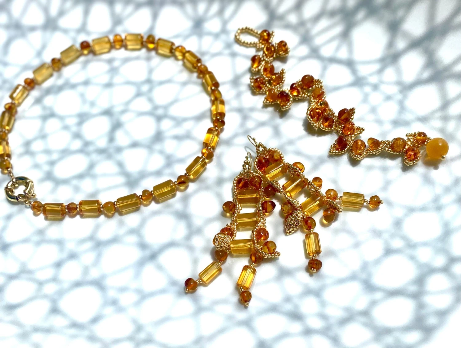 Amber & Gold Leaves Bracelet 6 Amber & Gold Leaves Bracelet – Image 4