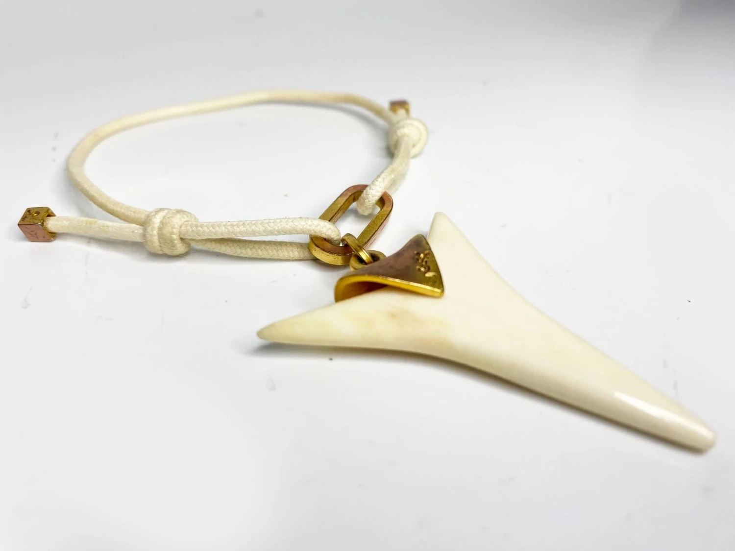 2000s Yves Saint Laurent Shark Tooth Shaped Horn Bracelet 4 2000s Yves Saint Laurent Shark Tooth Shaped Horn Bracelet – Image 2