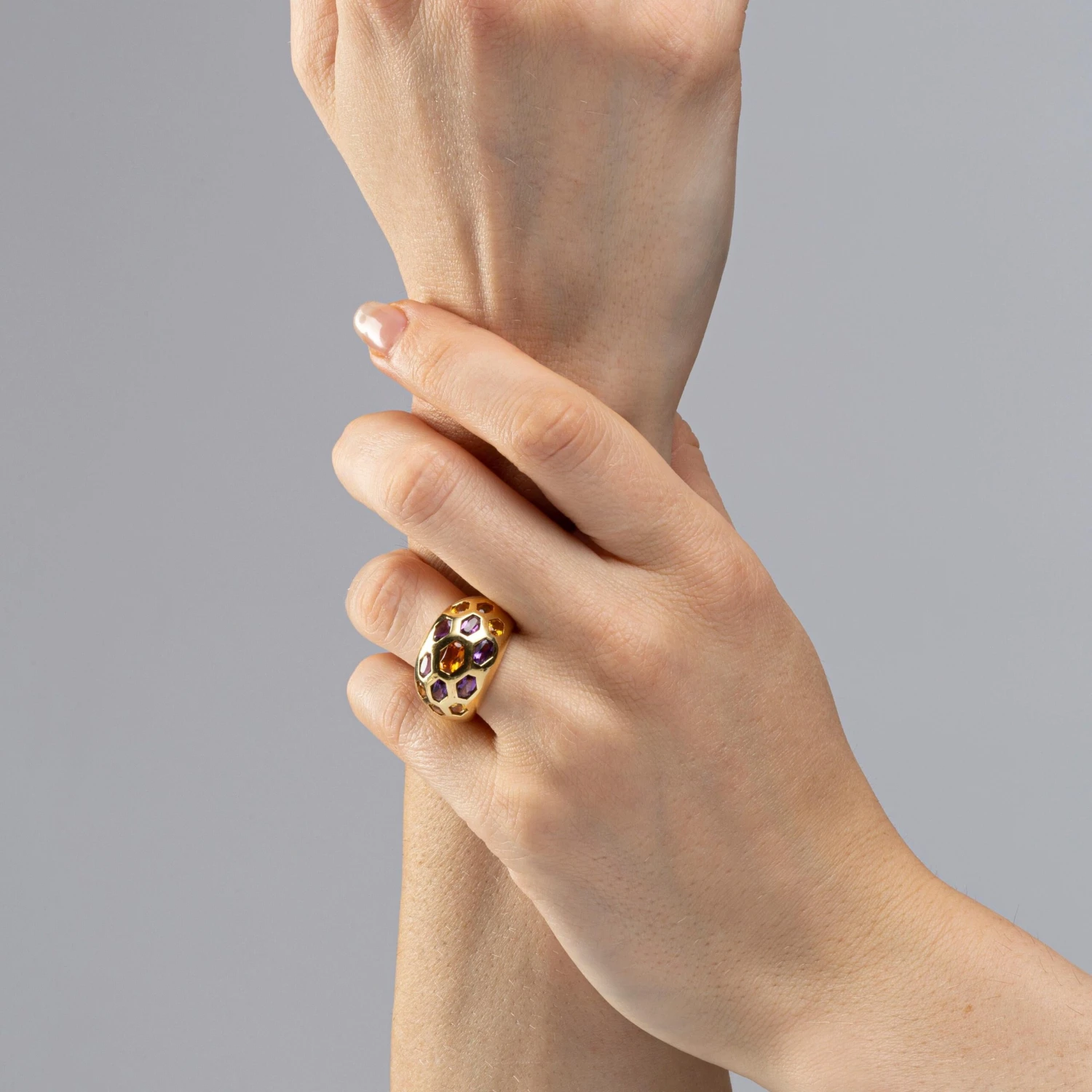 Alex Jona Citrine Amethyst 18 Karat Yellow Gold Dome Ring 6 Alex Jona Citrine Amethyst 18 Karat Yellow Gold Dome Ring – Image 4