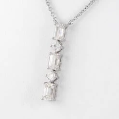 GIA Certified 2.09 Carat Diamond Pendant Necklace 18 Karat White Gold 8 GIA Certified 2.09 Carat Diamond Pendant Necklace 18 Karat White Gold -Mode Bijouterie Magasin KNM 0110 master