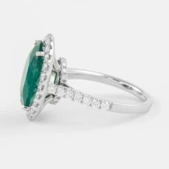 GIA 4.05 Carat Oval Shape Emerald And Diamond Rings 18k Gold -Mode Bijouterie Magasin KNM 1117 master