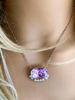 Eighteen Karat Yellow Gold 30.85 Carat Natural Kunzite Diamond Pendant Necklace 14 Eighteen Karat Yellow Gold 30.85 Carat Natural Kunzite Diamond Pendant Necklace -Mode Bijouterie Magasin KUNZITE JPG NEW jpg 2 master