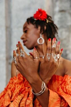 Robin Erfe Silver Expansion, Fluid Cuff Bracelet -Mode Bijouterie Magasin Kayamanan rings Explansion Fluid Cuff Wendy master