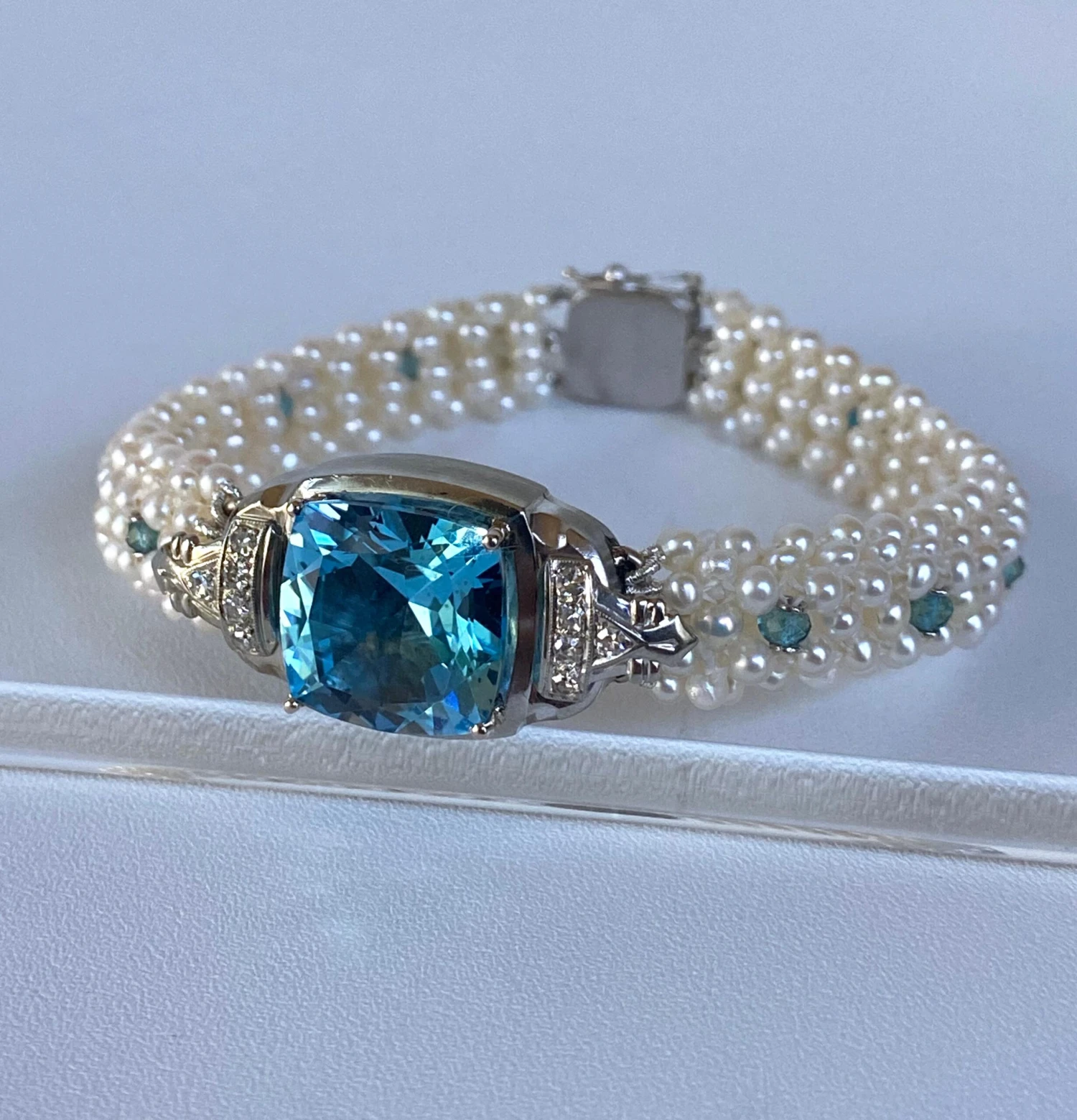 Marina J. 18k White Gold, Diamond, Pearl & London Blue Topaz Bracelet 8 Marina J. 18k White Gold, Diamond, Pearl & London Blue Topaz Bracelet – Image 6