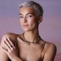 The Emerald Custom Cut Baguette Choker, 18kt Gold -Mode Bijouterie Magasin Leblanc jewellery emerald choker master