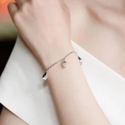 Fei Liu Grey Cat's Eye And CZ Sterling Silver Charm Bracelet -Mode Bijouterie Magasin MAG 925R 402 CEPK model SQAURE master