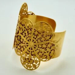 Miriam Haskell Gold Plated Filigree Flower Bangle Bracelet -Mode Bijouterie Magasin Miriam Haskell Gold Plated Filigree Flower Bangle Bracelet 1 master