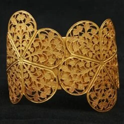 Miriam Haskell Gold Plated Filigree Flower Bangle Bracelet -Mode Bijouterie Magasin Miriam Haskell Gold Plated Filigree Flower Bangle Bracelet 8 master