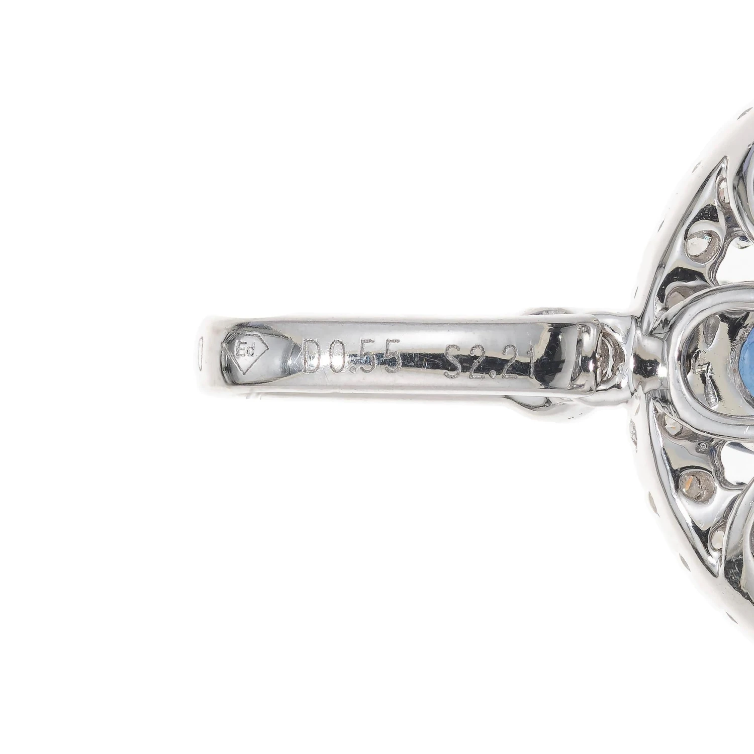 Gia Certified Ej 2.21 Carat Oval Sapphire White Gold Circle Diamond Pendant 8 Gia Certified Ej 2.21 Carat Oval Sapphire White Gold Circle Diamond Pendant – Image 6