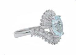 Unknown Aquamarine Colour Topaz, Diamonds, 18 Karat White Gold Modern Ring 8 Unknown Aquamarine Colour Topaz, Diamonds, 18 Karat White Gold Modern Ring -Mode Bijouterie Magasin P1120594 JPG 2 master
