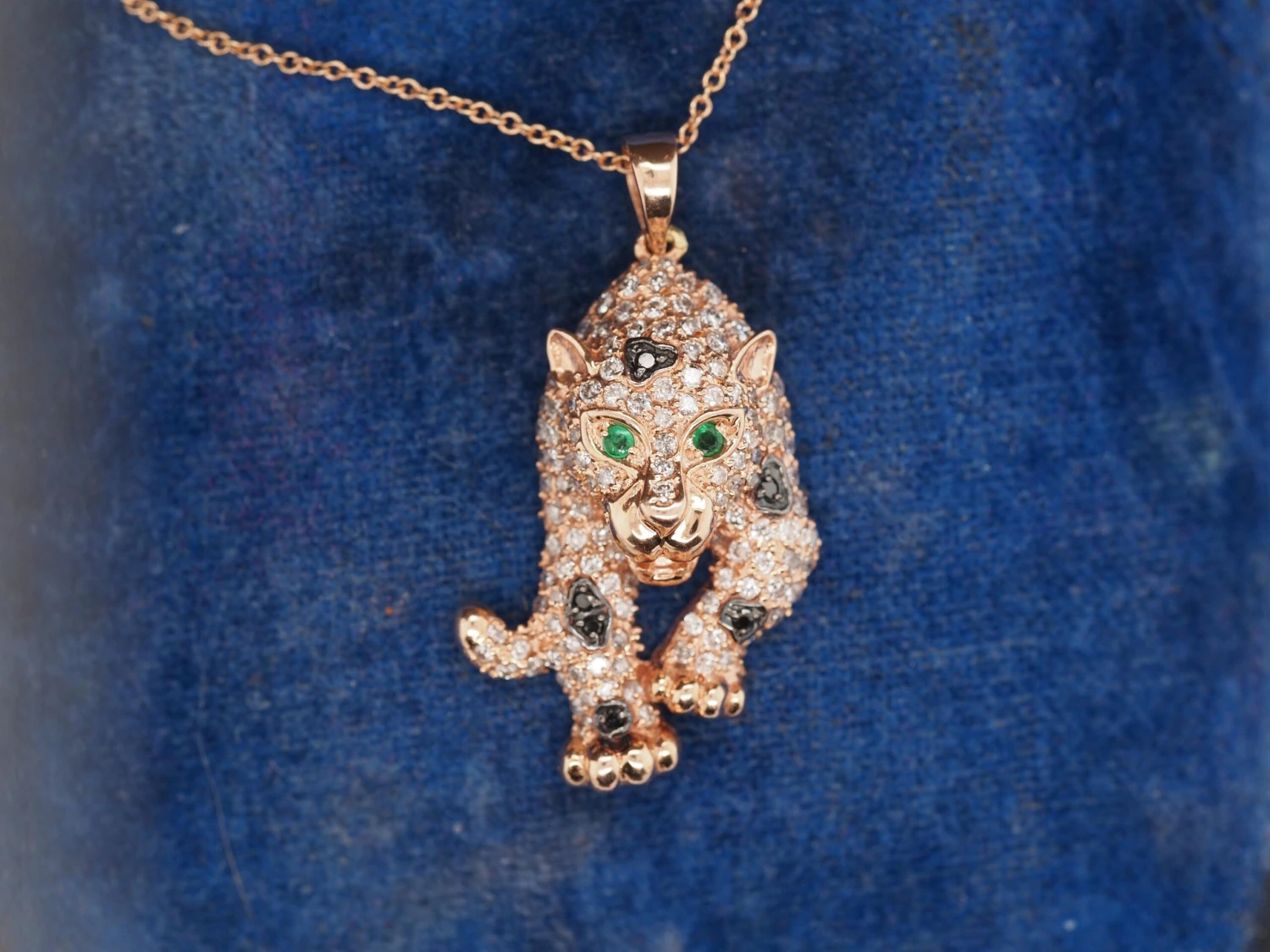 Unknown 14K Rose Gold Diamond And Emerald Panther Pendant And Necklace 4 Unknown 14K Rose Gold Diamond And Emerald Panther Pendant And Necklace – Image 2