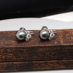 Unknown 18k White Gold “Mikimoto” Tahitian Pearl & Diamond Earrings -Mode Bijouterie Magasin P6051297 master