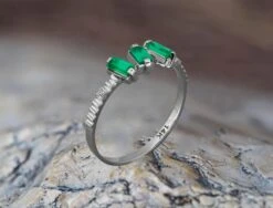 Baguette Emeralds And Diamonds 14k Gold Ring. 3 Gemstone Ring. 24 Baguette Emeralds And Diamonds 14k Gold Ring. 3 Gemstone Ring. -Mode Bijouterie Magasin PA210584 2 master