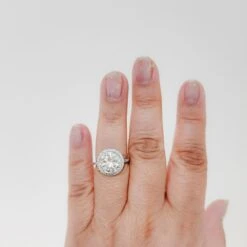 Unknown GIA White Diamond Round Halo Ring In Platinum -Mode Bijouterie Magasin PSX 20230525 095943 master