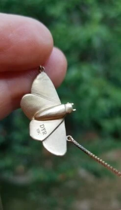Moth Necklace -Mode Bijouterie Magasin PSX 20230612 192850 master
