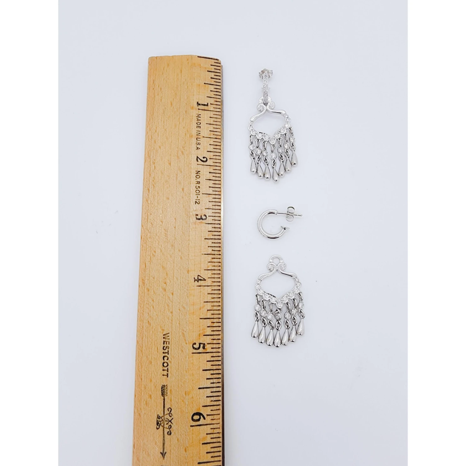 Unknown White Diamond Chandelier Earrings In 18k White Gold 10 Unknown White Diamond Chandelier Earrings In 18k White Gold – Image 8