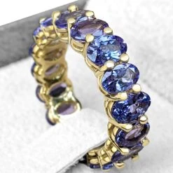 No Reserve, 6.60 Carat Natural Tanzanite Eternity Band 14 Karat Yellow Gold Ring -Mode Bijouterie Magasin PXL 20221205 132355212 master