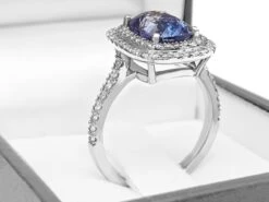NO RESERVE - No Heat 4.07ct Sapphire & 0.80ct Diamonds Halo, 18K White Gold Ring -Mode Bijouterie Magasin PXL 20230427 085459286 master