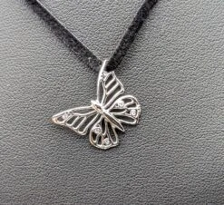 Platinum Monarch Butterfly And GIA Diamonds Pendant Necklace -Mode Bijouterie Magasin PXL 20230613 134849666 2 master
