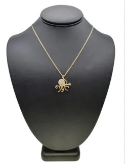 Unknown Delightful 14 Karat Polished Yellow Gold Octopus Brooch / Pendant With Diamonds 26 Unknown Delightful 14 Karat Polished Yellow Gold Octopus Brooch / Pendant With Diamonds -Mode Bijouterie Magasin PhotoRoom 20230327 141355 5 master