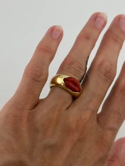 Hand Carved Italian Coral Lips 18Karat Gold Dome Ring -Mode Bijouterie Magasin Photo Jun 18 2023 10 15 07 AM master