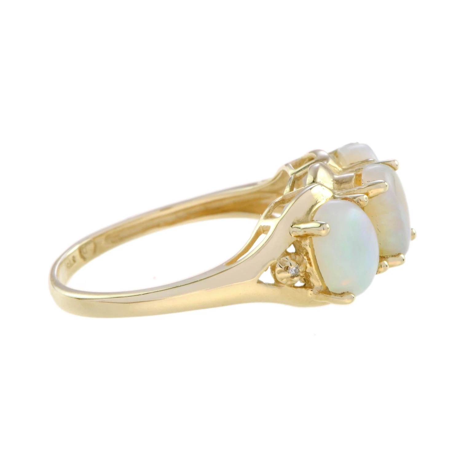Unknown Natural Opal And Diamond Three Stone Ring In 9K Yellow Gold 5 Unknown Natural Opal And Diamond Three Stone Ring In 9K Yellow Gold – Image 3