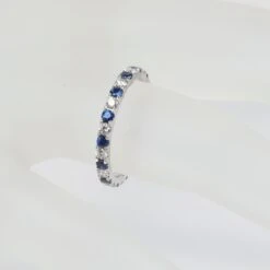 Unknown Sapphire And Diamonds And 18K White Gold Eternity Band 8 Unknown Sapphire And Diamonds And 18K White Gold Eternity Band -Mode Bijouterie Magasin R3 D master