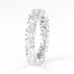 Alexander 2.82 Carat Heart Diamond D-F VVS Eternity Band 18k White Gold 8 Alexander 2.82 Carat Heart Diamond D-F VVS Eternity Band 18k White Gold -Mode Bijouterie Magasin RS1027 02 master