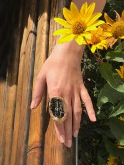 Black Smoke Quartz In 14 Karat Gold F Cocktail Statement Ring By The Artist -Mode Bijouterie Magasin Ripley SheilaWestera TA hand flower master