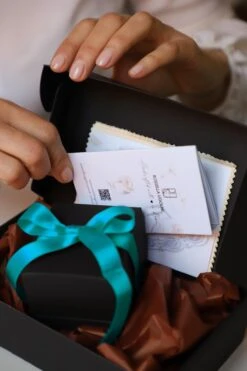 Dragon Bracelet Sterling Silver Gray Diamonds Turquoise Design -Mode Bijouterie Magasin Rossella Ugolini Packaging verde tiffanyJPG master