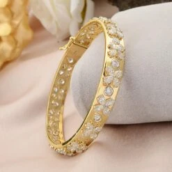 Marquise & Round Diamond Bangle Bracelet 18 Karat Yellow Gold Handmade Jewelry 11 Marquise & Round Diamond Bangle Bracelet 18 Karat Yellow Gold Handmade Jewelry -Mode Bijouterie Magasin SEB 6077B 4 master