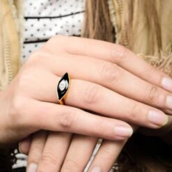 0.45 Carat Solitaire Diamond Evil Eye Ring 14k Yellow Gold Black Enamel Jewelry 9 0.45 Carat Solitaire Diamond Evil Eye Ring 14k Yellow Gold Black Enamel Jewelry -Mode Bijouterie Magasin SER 2329C 50 master
