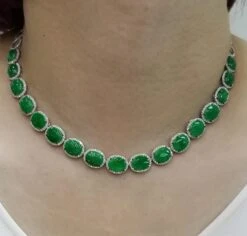 Vintage Apple Green Color Jadeite Jade Diamond Necklace In 18 Karat White Gold 12 Vintage Apple Green Color Jadeite Jade Diamond Necklace In 18 Karat White Gold -Mode Bijouterie Magasin SN 02011 1 master