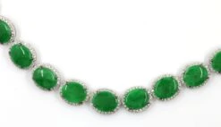 Vintage Apple Green Color Jadeite Jade Diamond Necklace In 18 Karat White Gold 16 Vintage Apple Green Color Jadeite Jade Diamond Necklace In 18 Karat White Gold -Mode Bijouterie Magasin SN 02011 37 4 master