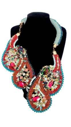 Swarovski Crystal Multi-Beaded Embellished Paisley Necklace -Mode Bijouterie Magasin Swarovski Crystal MultibeadedEmbellishedPaisely Necklace master