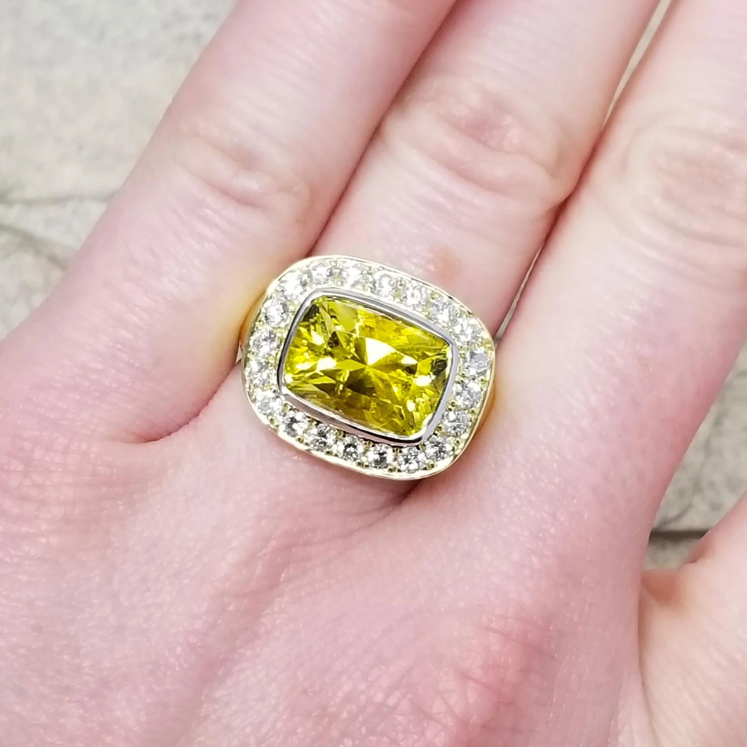 Cynthia Scott 4.57 Carat Canary Yellow Tourmaline Aphrodite Ring, GIA Report 8 Cynthia Scott 4.57 Carat Canary Yellow Tourmaline Aphrodite Ring, GIA Report – Image 6