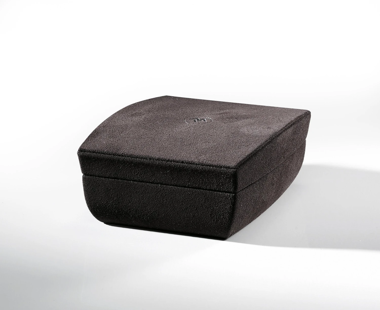 Polished Heart Locket Pendant Necklace - 18k Yellow Gold - 6 Diamonds 0.09 Ct 11 Polished Heart Locket Pendant Necklace - 18k Yellow Gold - 6 Diamonds 0.09 Ct – Image 9