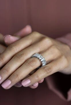 Roman Malakov 5.85 Carats Total Marquise Cut Diamond Eternity Wedding Band 11 Roman Malakov 5.85 Carats Total Marquise Cut Diamond Eternity Wedding Band -Mode Bijouterie Magasin WB1836 1 master