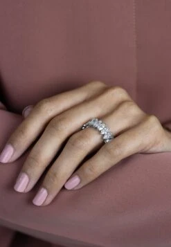 Roman Malakov 5.85 Carats Total Marquise Cut Diamond Eternity Wedding Band 13 Roman Malakov 5.85 Carats Total Marquise Cut Diamond Eternity Wedding Band -Mode Bijouterie Magasin WB1836 3 master